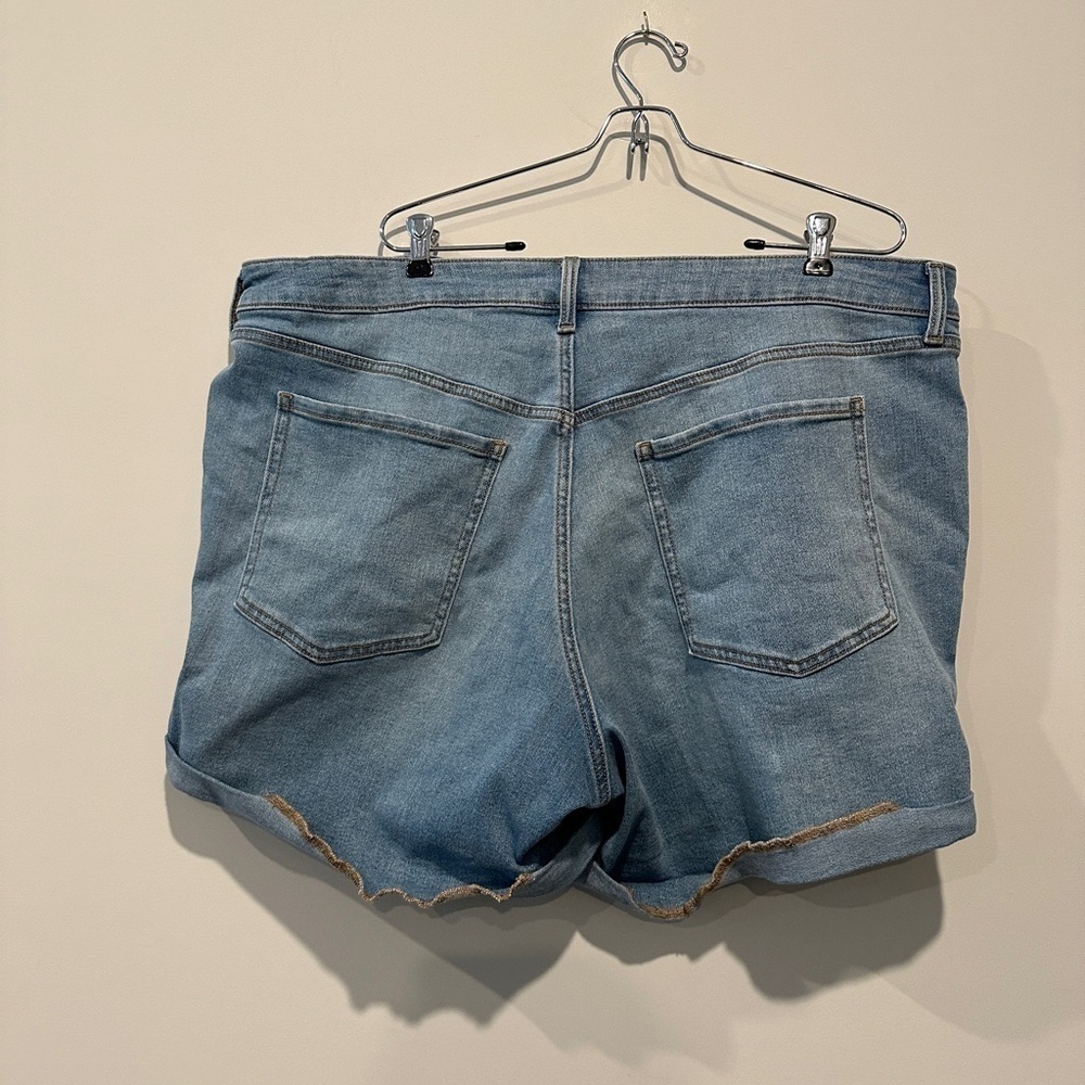 Old navy Jean Shorts - Picture 5 of 8